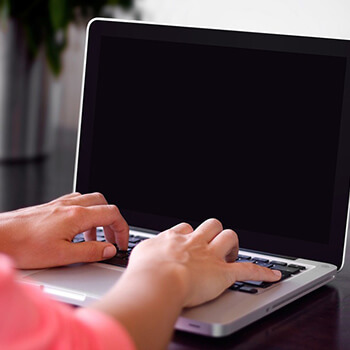 Kwiaty do kancelarii prawnej: Jak wybrać idealne rośliny, które wprowadzą profesjonalny klimat